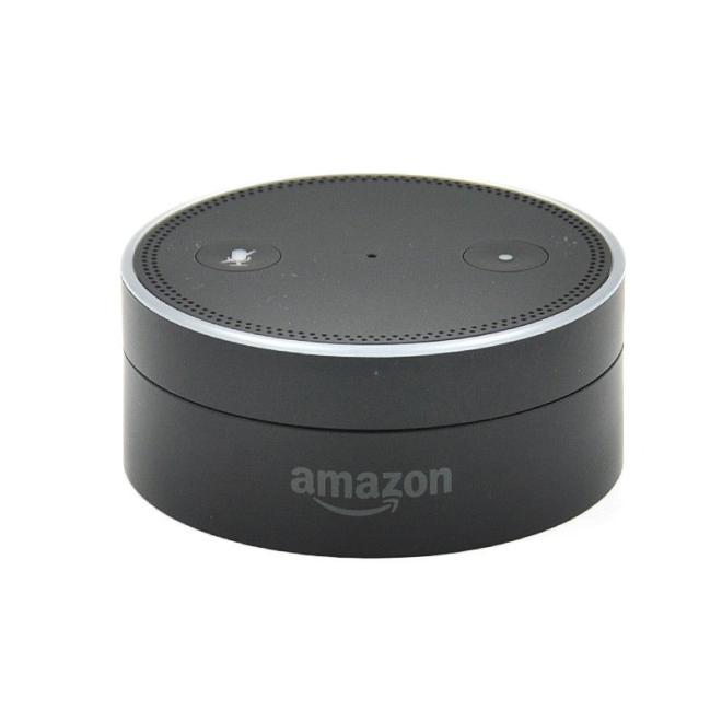 Amazon Echo con Alexa (anno di uscita: 2015)