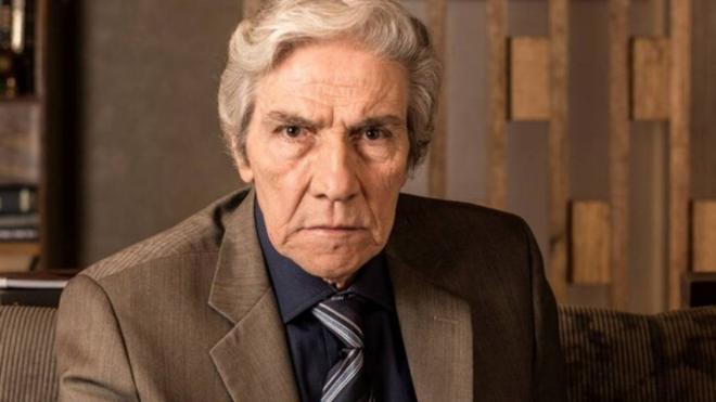 Cl&aacute;udio Cavalcanti