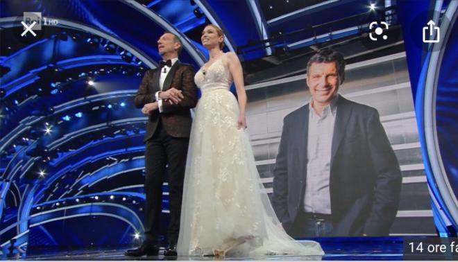 L&rsquo;omaggio a Fabrizio Frizzi, un momento memorabile