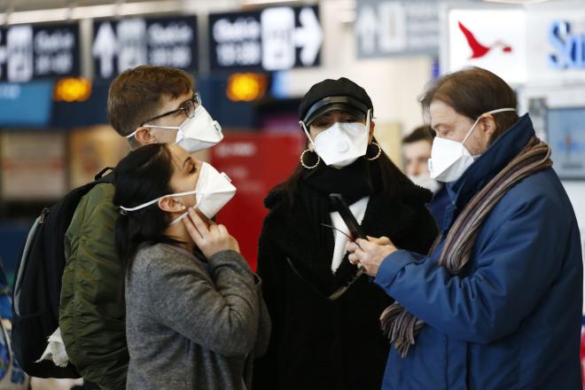 Indossare la mascherina se si sospetta l'infezione
