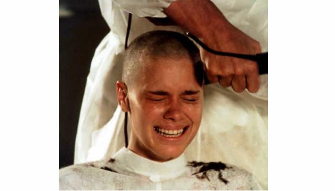 "La&ccedil;os de Fam&iacute;lia" (2000)