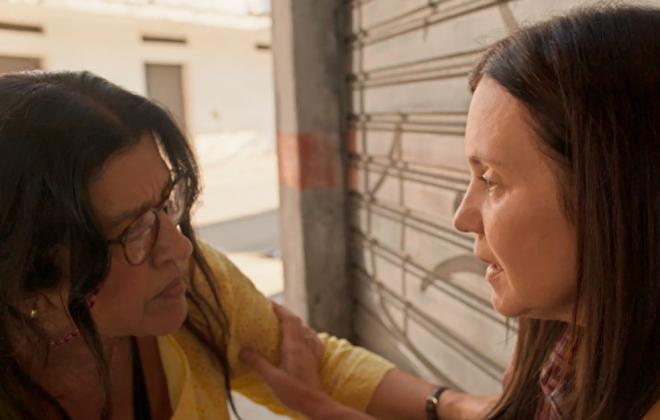 Thelma mente para Lourdes