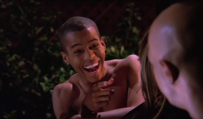 Andrew McFarlane fez dois pap&eacute;is na s&eacute;rie