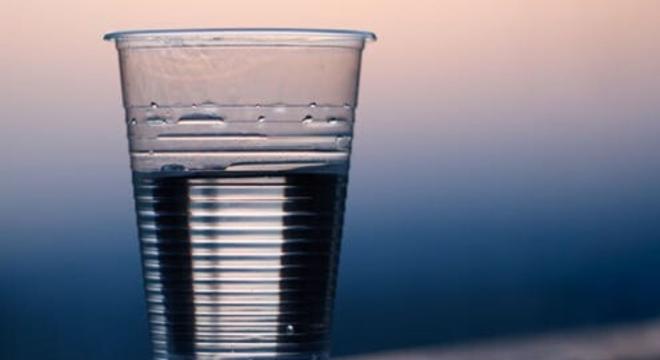 &Aacute;gua diariamente