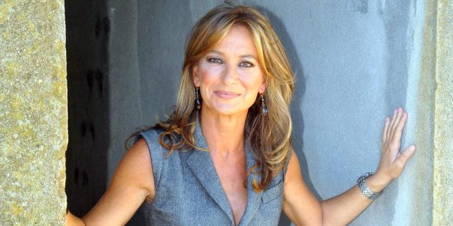 Patricia Gazta&ntilde;aga (53)