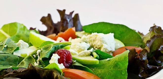 Comer devagar ajuda a perder peso