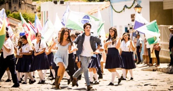 'Em Fam&iacute;lia' (2014)