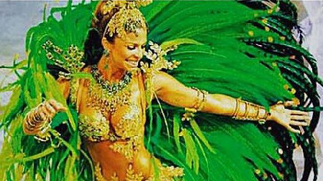 J&aacute; foi rainha de bateria da Grande Rio