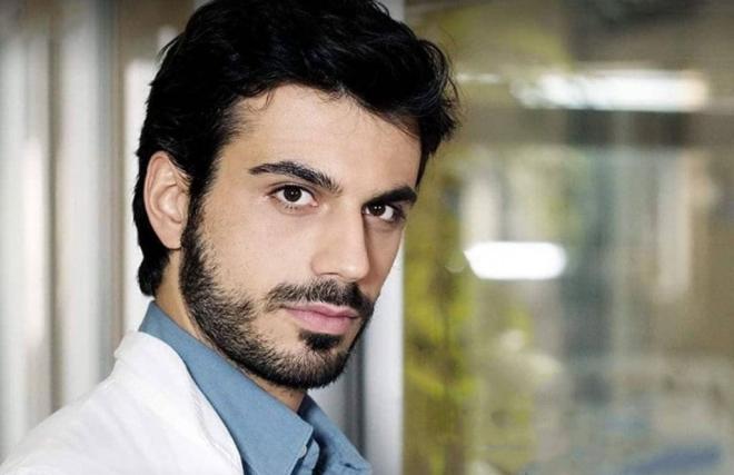 Gianmarco Saurino d&agrave; il volto al latin lover Lorenzo Lazzarini