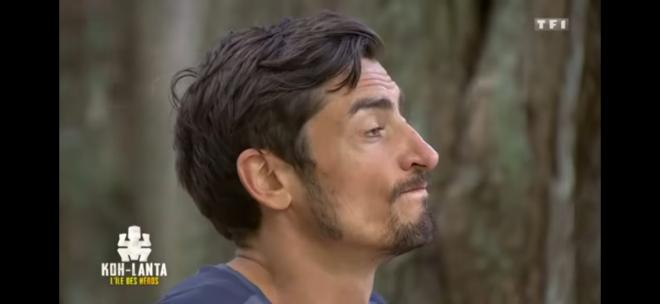 Claude boude, Alexandra se bl&acirc;me 