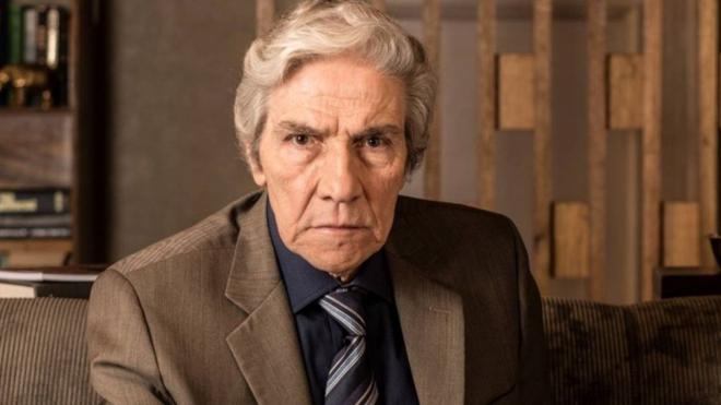 Cl&aacute;udio Cavalcanti