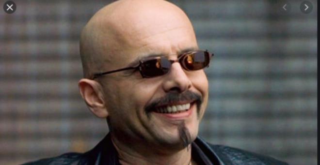 Joe Pantoliano (Cypher)