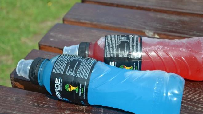 Bebidas esportivas n&atilde;o s&atilde;o t&atilde;o eficientes quanto parecem