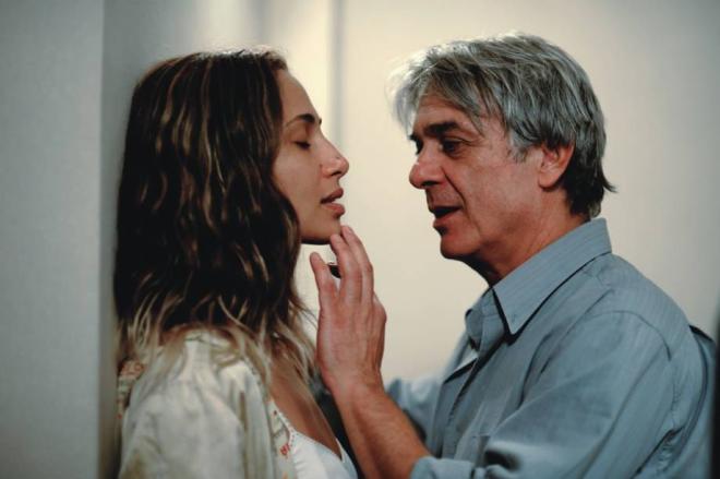 'Eu Receberia as Piores Not&iacute;cias dos seus Lindos L&aacute;bios' (2011)