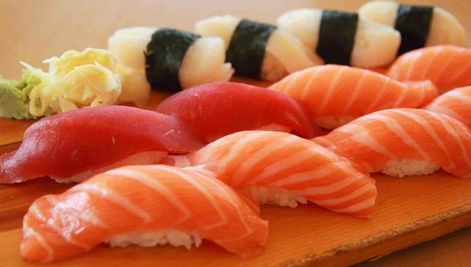 Pesce e riso vanno sempre mangiati assieme 