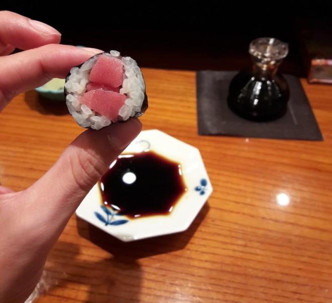E' preferibile mangiare il sushi con le mani