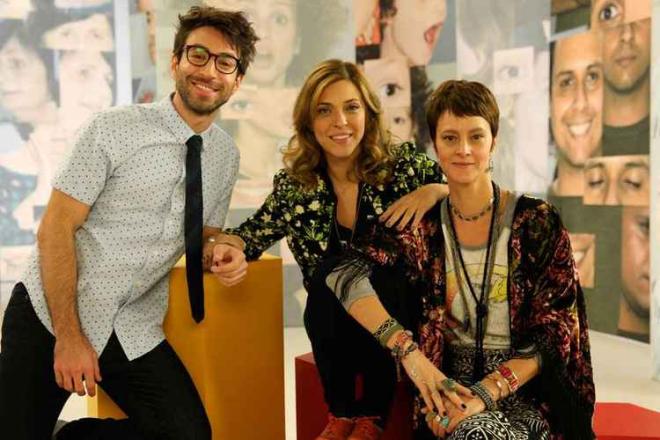 'De Perto Ningu&eacute;m &eacute; Normal' (2016)