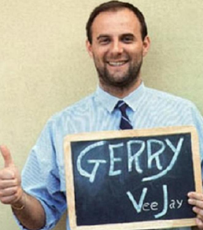 Il suo vero nome &egrave; Virginio, &egrave; nato 64 anni fa in provincia di Pavia