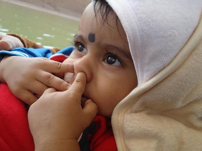 Meterse el dedo en la nariz