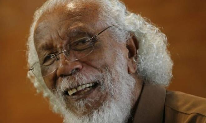 La&eacute;rcio de Freitas