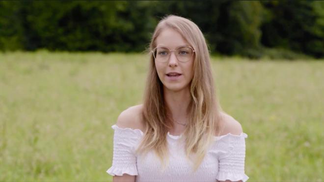 Elena (20 anni)