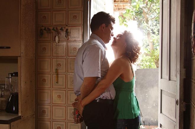 'O Lobo Atr&aacute;s da Porta' (2013)