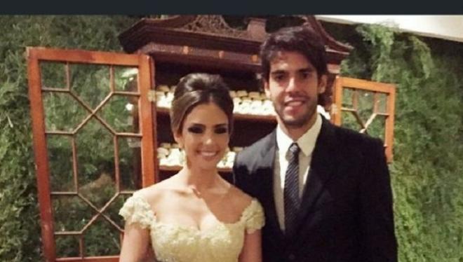 Kak&aacute; e Carol Celico