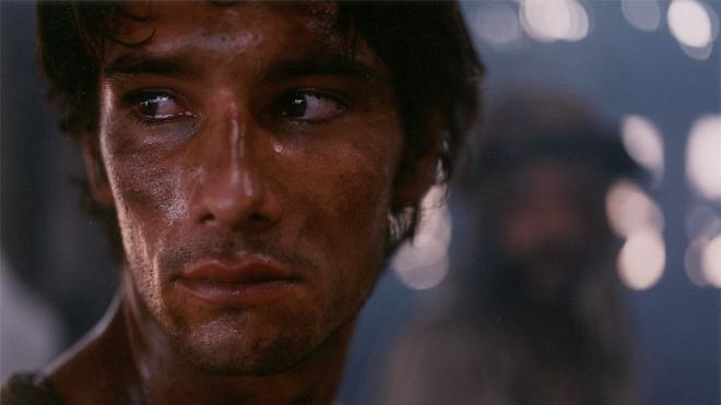 'Abril Despeda&ccedil;ado' (2001)