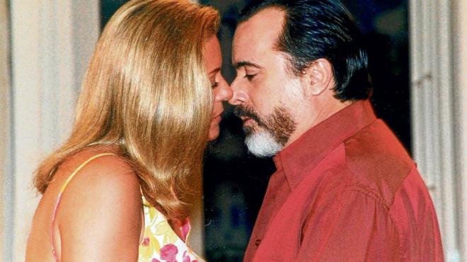 'La&ccedil;os de Fam&iacute;lia' (2000-2001)