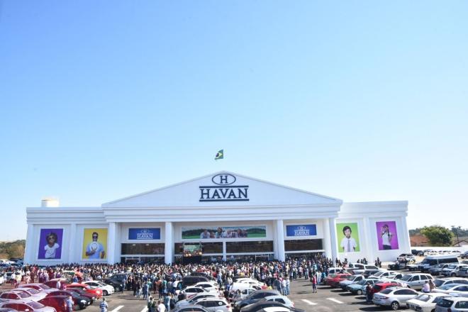 Lojas Havan contratam diversos profissionais