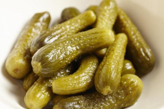 Des cornichons &agrave; c&ocirc;t&eacute;