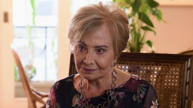 Gl&oacute;ria Menezes