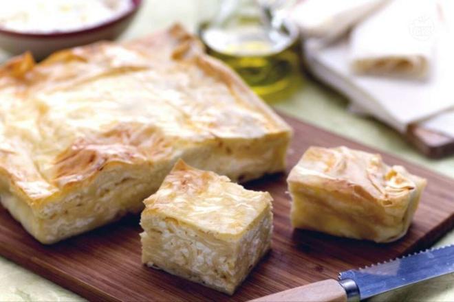 Burek con skuta o ricotta 