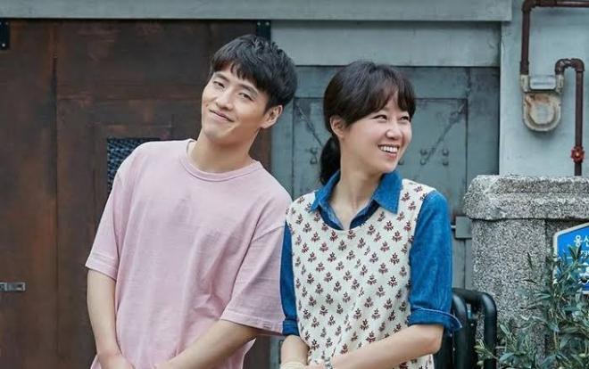 'Para sempre Camelia' (When the Camelia blooms)