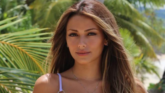 Bela, 25 a&ntilde;os 