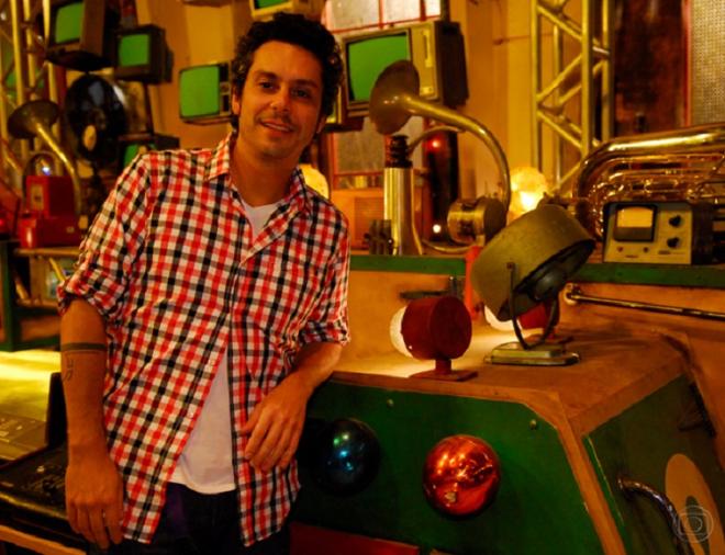 'D&oacute;-R&eacute;-Mi-F&aacute;brica' (2009)