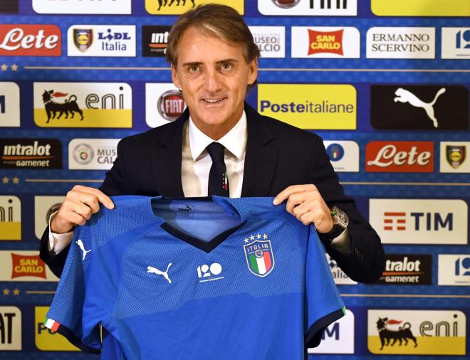 Roberto Mancini - 25