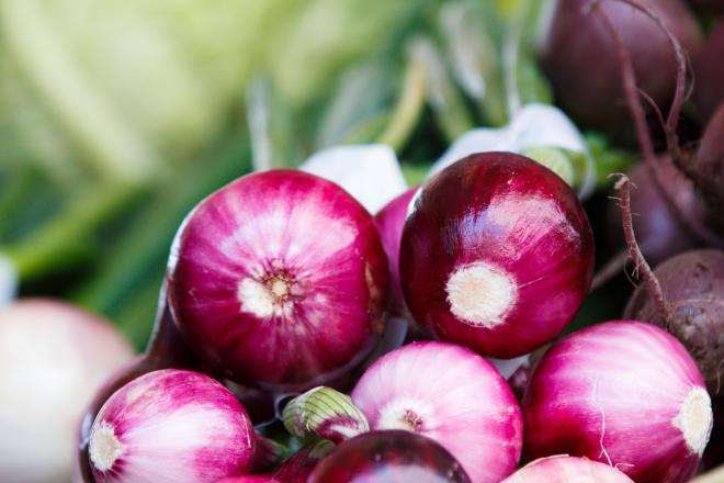 Le sagre estive, c'&egrave; anche quella della cipolla rossa