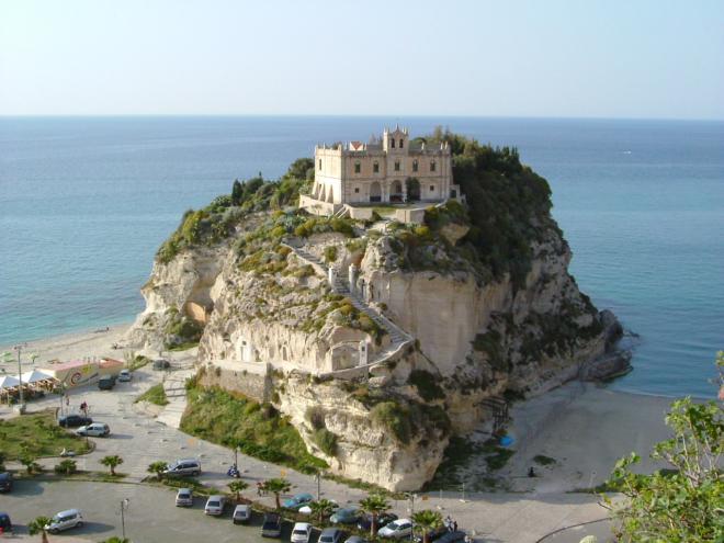 La chiesetta sull'isola