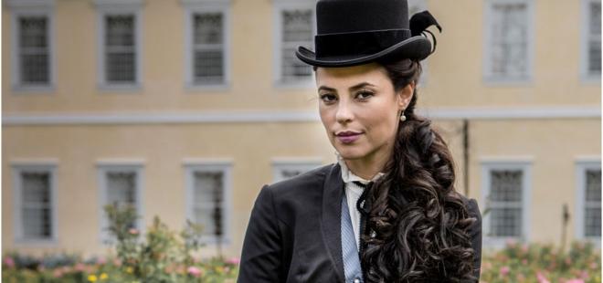 'Al&eacute;m do Tempo' (2015-2016)