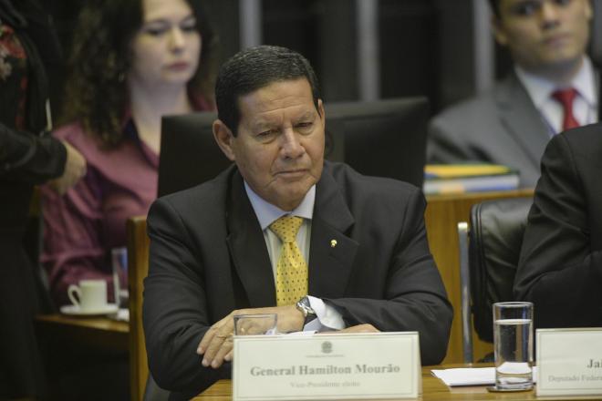 Hamilton Mour&atilde;o