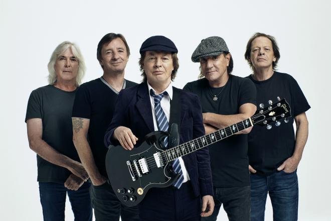 Gli AC/DC sono la prima band fuori dalla Top Ten