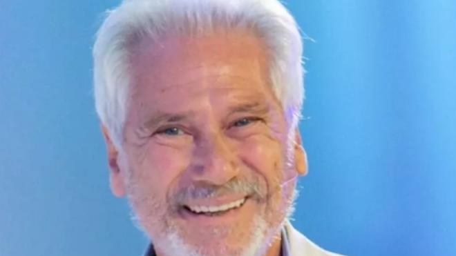 Costabile Albore &egrave; un pensionato che non ama essere single