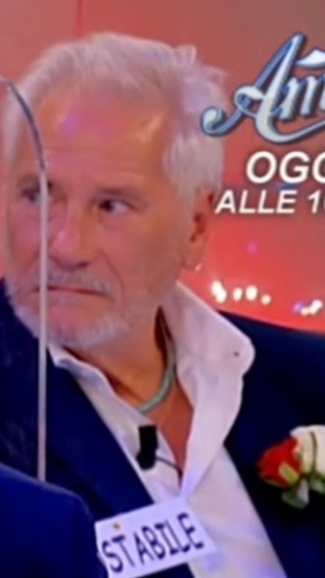 Costabile &egrave; milanese e lavorava in banca