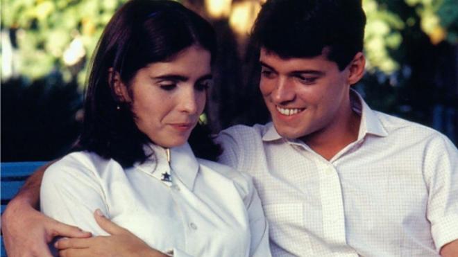 Miniss&eacute;rie 'Anos Dourados'