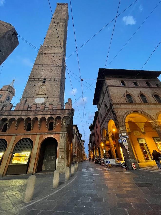 Torre degli Asinelli