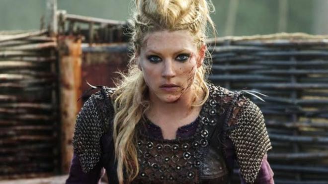 Lagertha &eacute; faixa preta