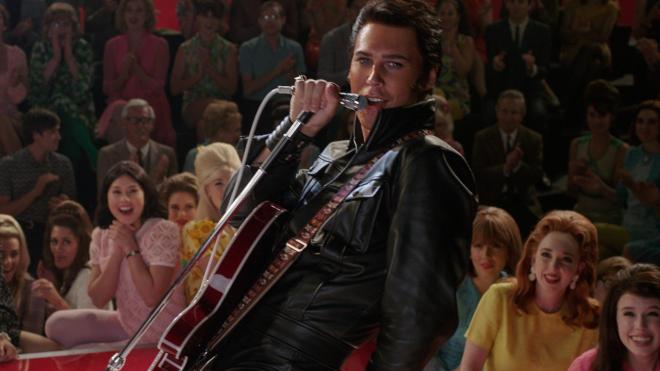 Uma grande celebra&ccedil;&atilde;o &agrave; mem&oacute;ria de Elvis