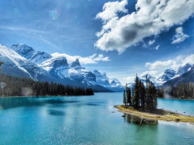 Il paese con pi&ugrave; laghi