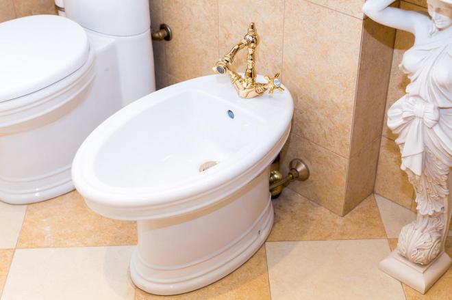 Urinare sul bidet?